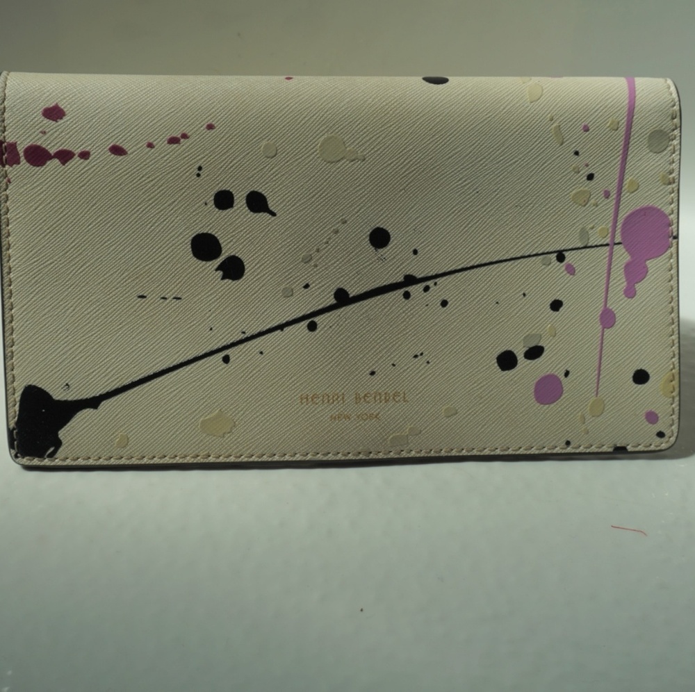 Henri Bendel wallet